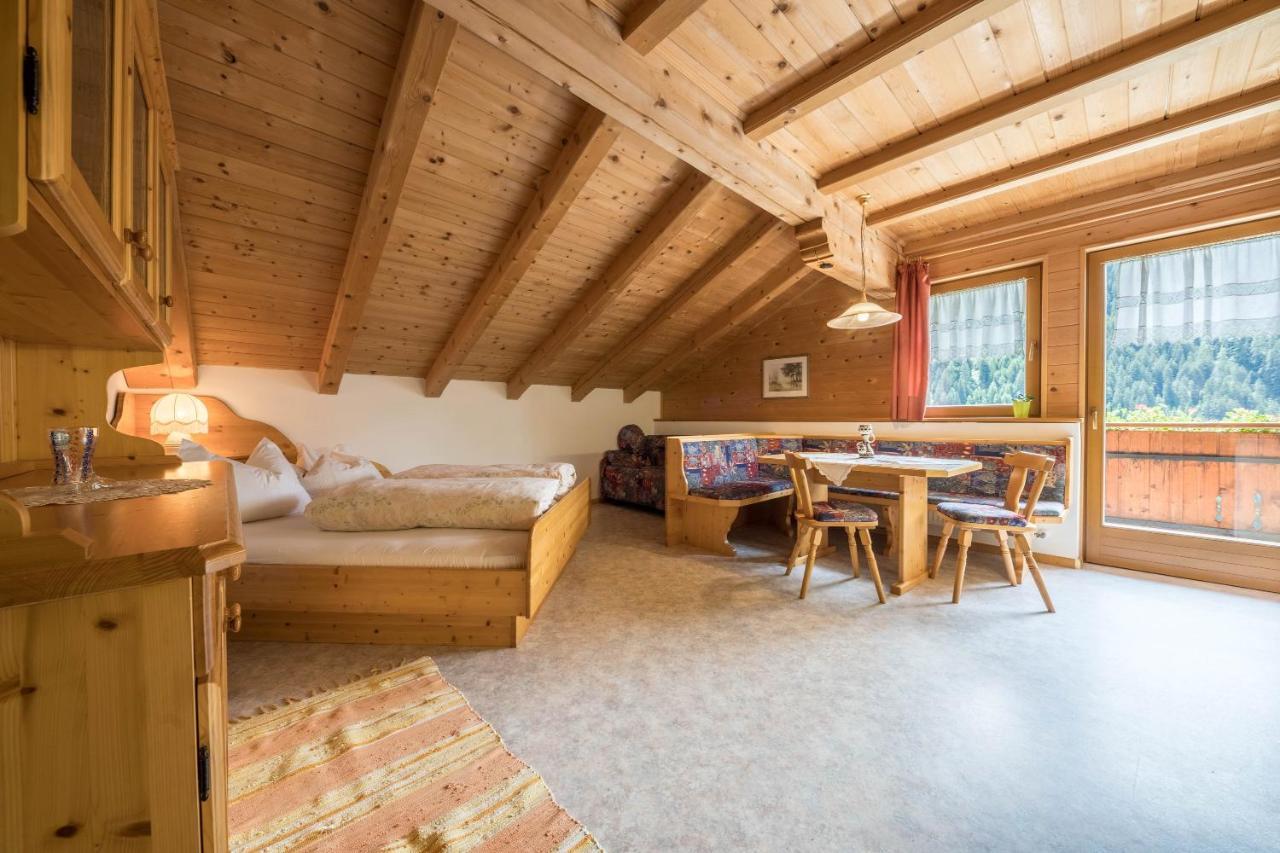 Haus Hubertus - Fewo 5 San Leonardo in Passiria Eksteriør billede