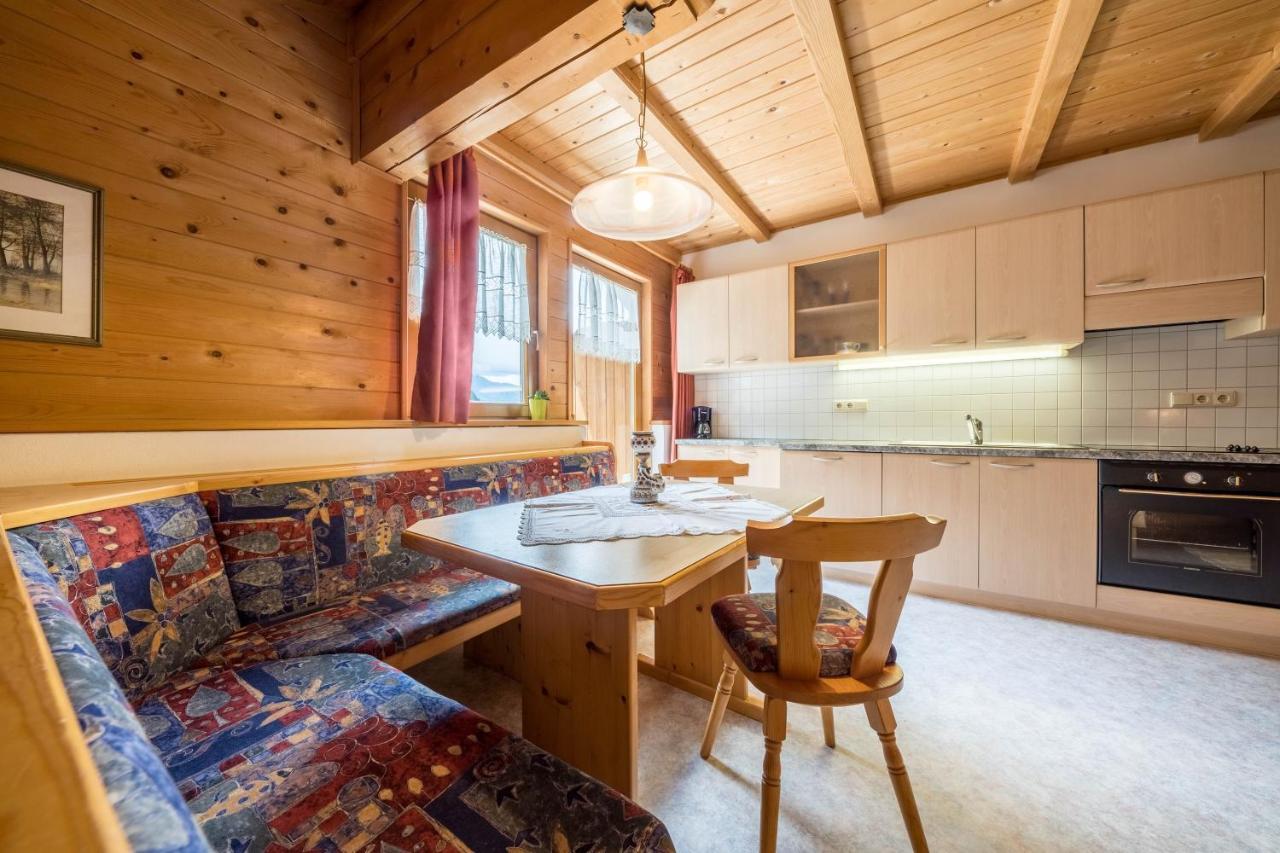Haus Hubertus - Fewo 5 San Leonardo in Passiria Eksteriør billede