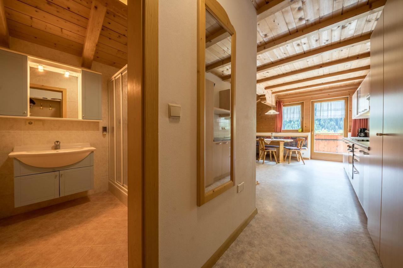 Haus Hubertus - Fewo 5 San Leonardo in Passiria Eksteriør billede