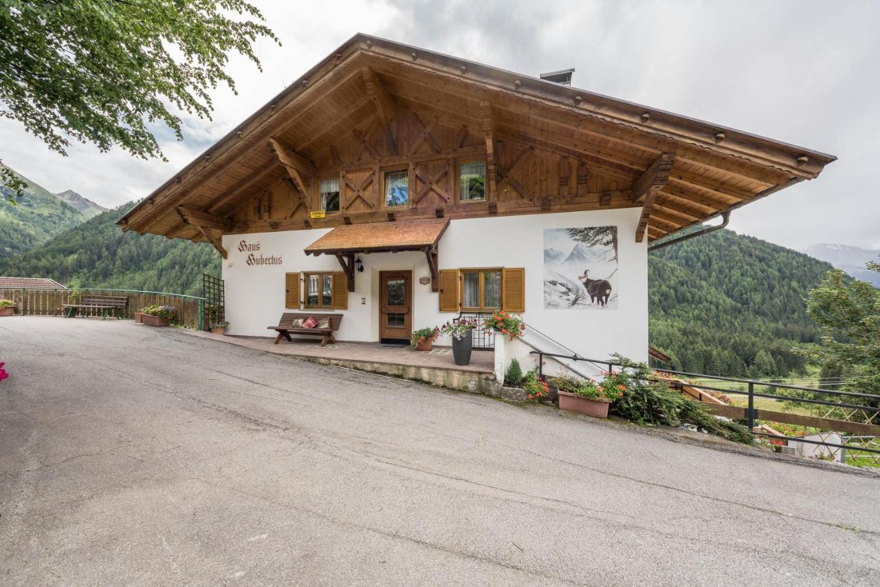 Haus Hubertus - Fewo 5 San Leonardo in Passiria Eksteriør billede